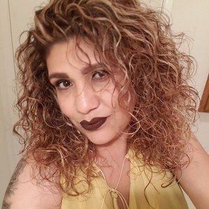 Meet your Posher, Luz shely